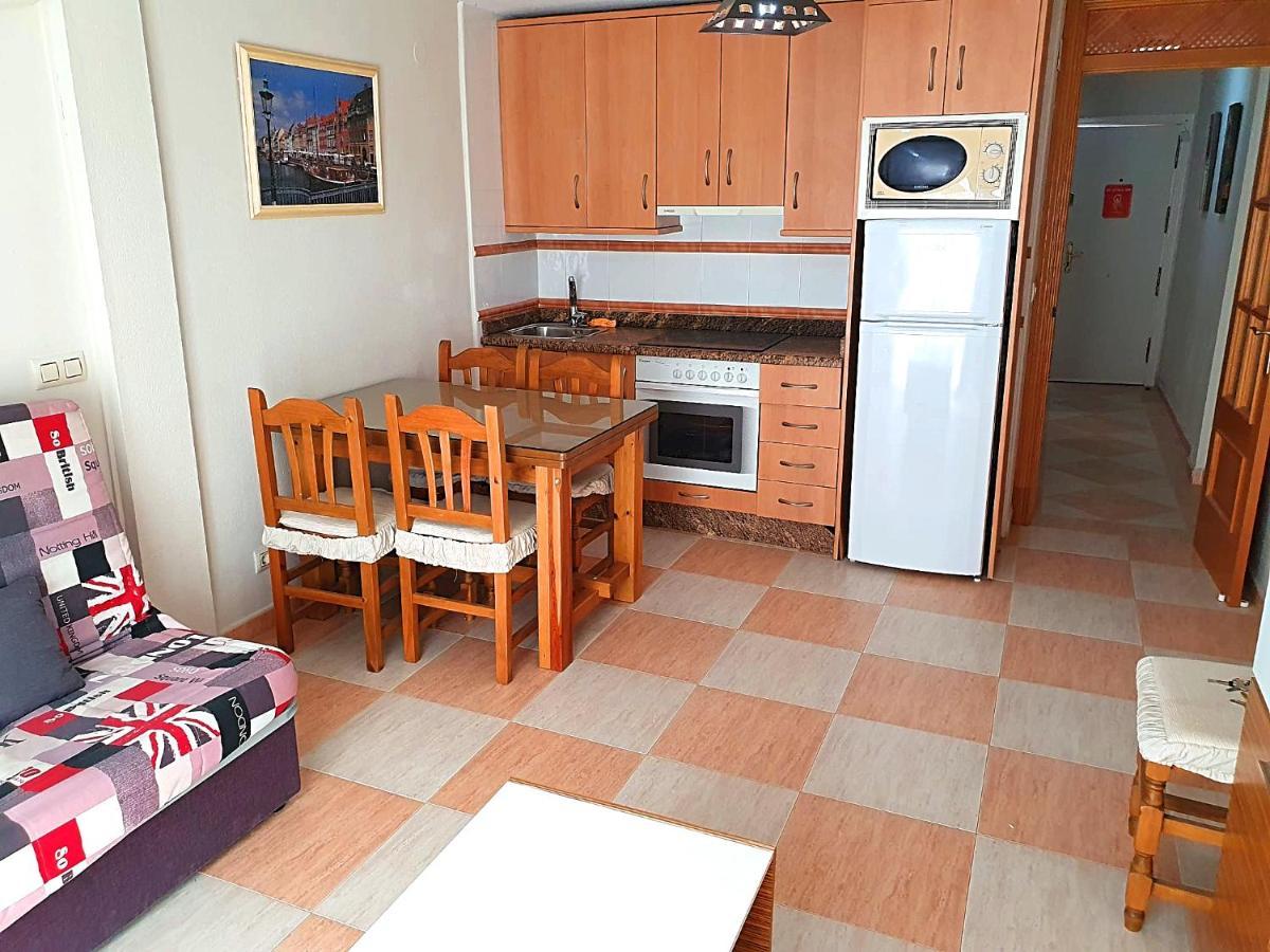 Apartamento Un Dormitorio En Бенидорм Экстерьер фото